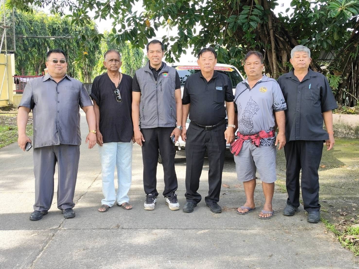 วันที่ 13 พฤศจิกายน 2568
นายสัญญา เกตุลิขิตกุล นายกเทศมนตรีตำบลหงาว
พร้อมคณะผู้บริหาร และพนักงานเทศบาล ร่วมกับ
คณะผู้ใหญ่ถาวร รถแก้ว 
นายปรีชา อักษรพิบูลย์ ผอ.รร.บ้านทุ่งหงาว พร้อมคณะ
ผอ.วิจิตร สุวรรณจินดา ผอ.บ้านท่าฉาง พร้อมคณะ
ร่วมกันพัฒนาตัดหญ้าทำความสะอาดโรงเรียนบ้านทุ่งหงาว